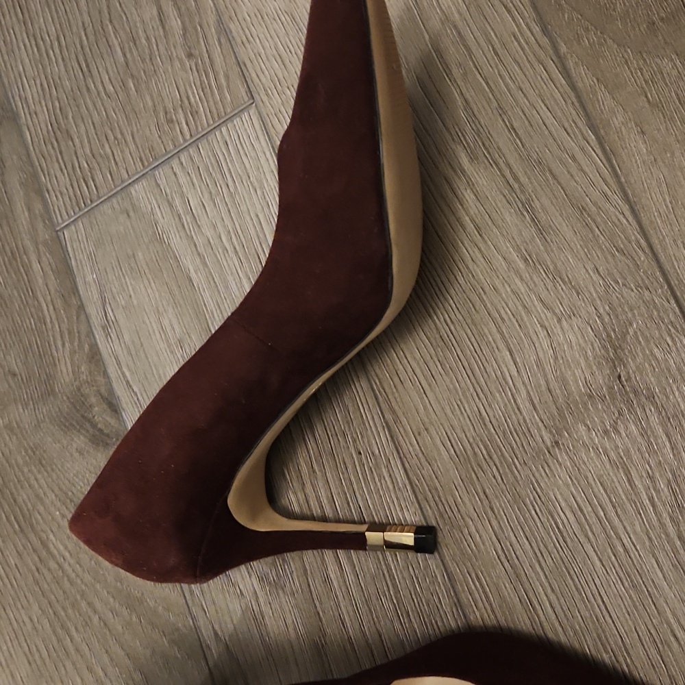 Shoes - Picture 2 of 2